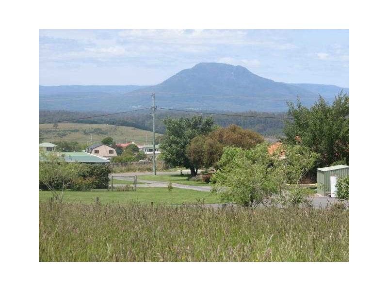 - West Church Street, Deloraine TAS 7304