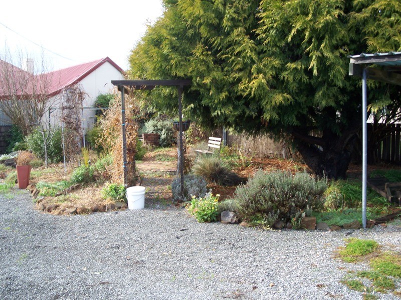 21 East Westbury Place, Deloraine TAS 7304