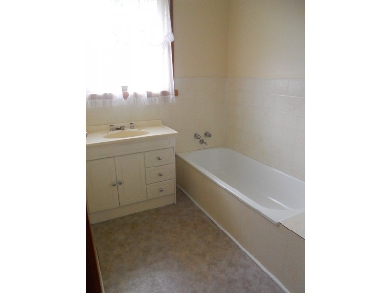 3 Pensioners Row, Westbury TAS 7303