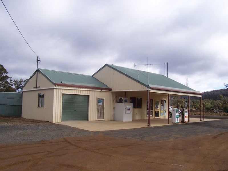 - Arthurs Lake Road, Arthurs Lake TAS 7030