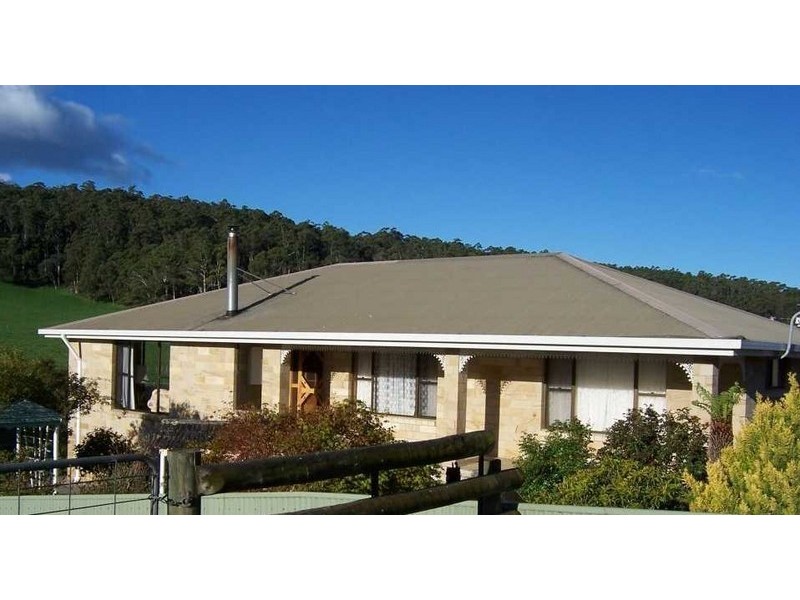 2  Hall Street, Mole Creek TAS 7304