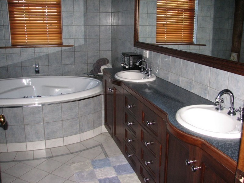 2 Railway Street, Deloraine TAS 7304