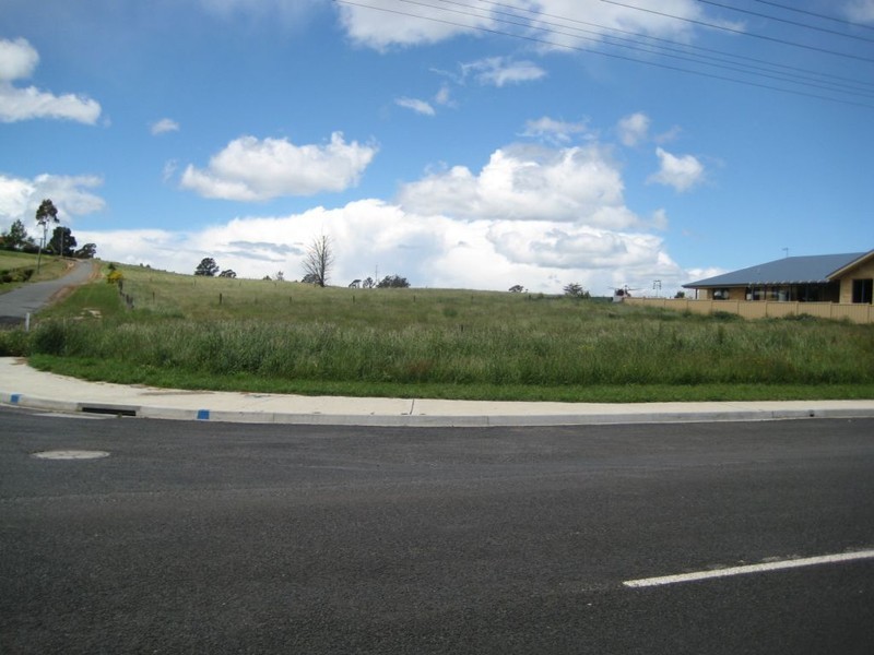 187 Emu Bay Road, Deloraine TAS 7304