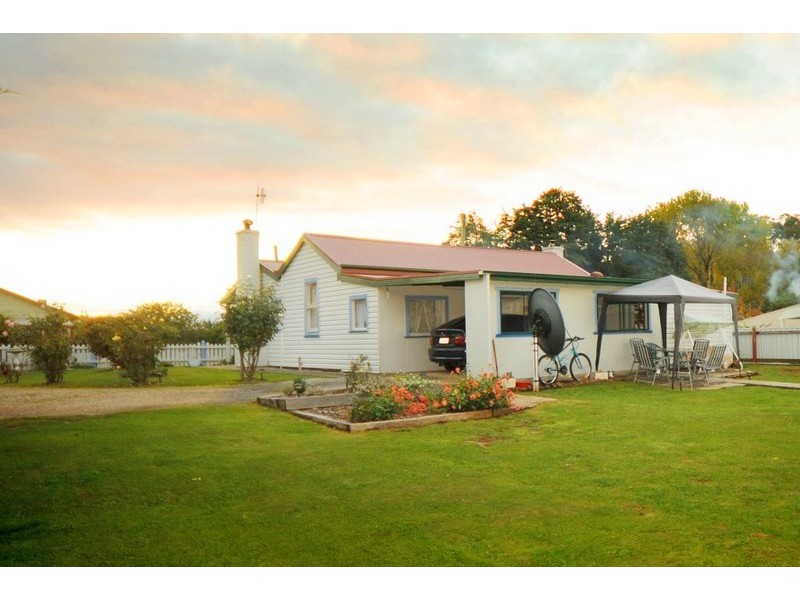 1 Hall Street, Mole Creek TAS 7304