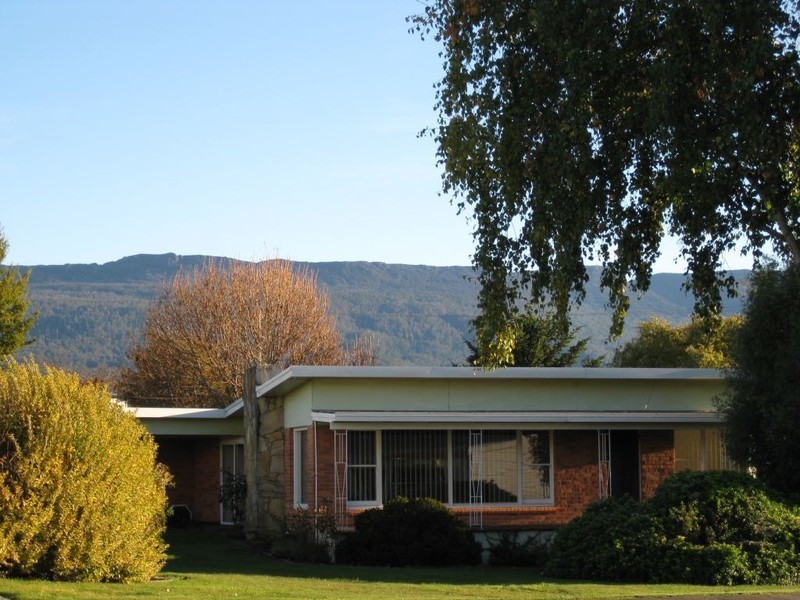 8 Caveside Road, Mole Creek TAS 7304