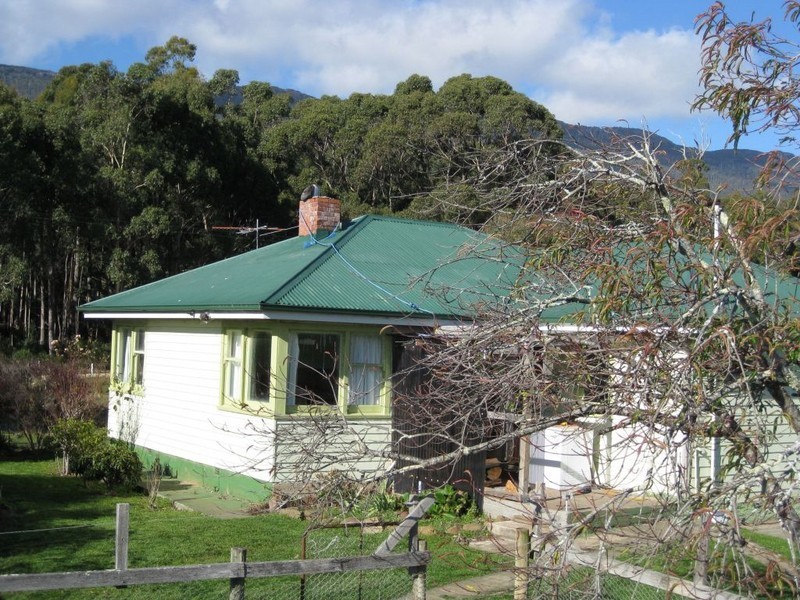 74 Cunninghams Road, Western Creek TAS 7304