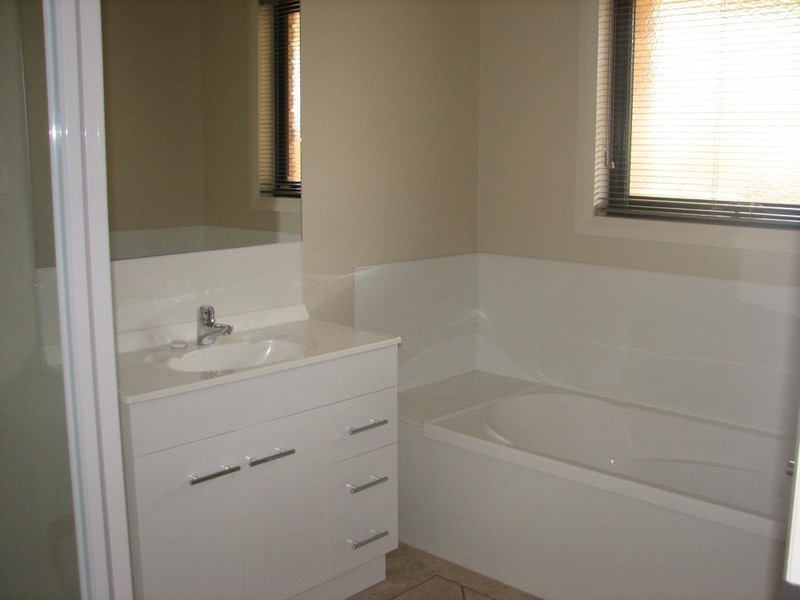 14 West Barrack Street, Deloraine TAS 7304