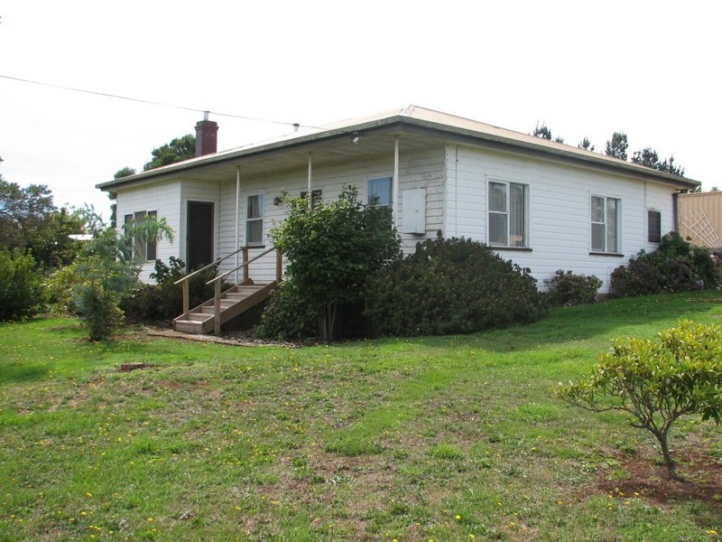 191 Emu Bay Road, Deloraine TAS 7304