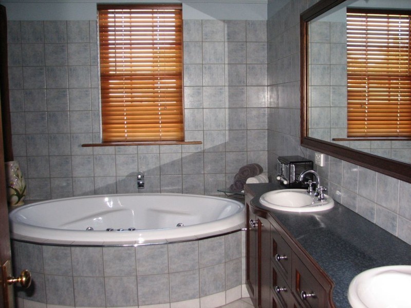 2 Railway Street, Deloraine TAS 7304