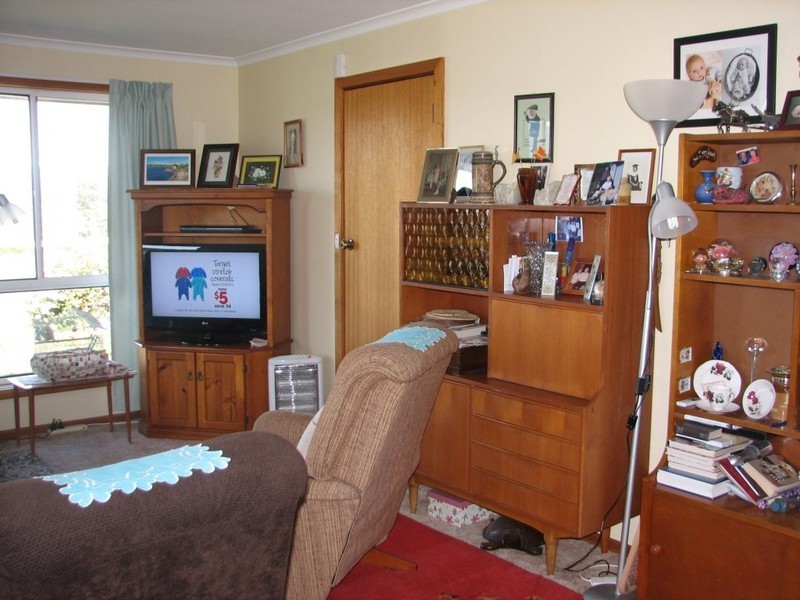 1/51 Weston Street, Deloraine TAS 7304