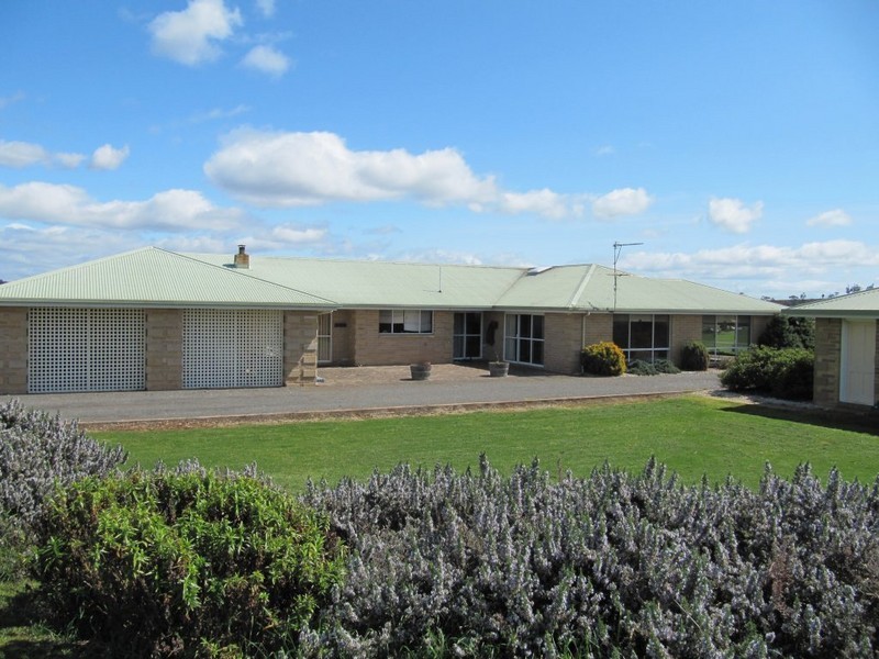 319 Mole Creek Road, Deloraine TAS 7304