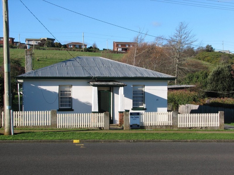 45 West Barrack Street, Deloraine TAS 7304