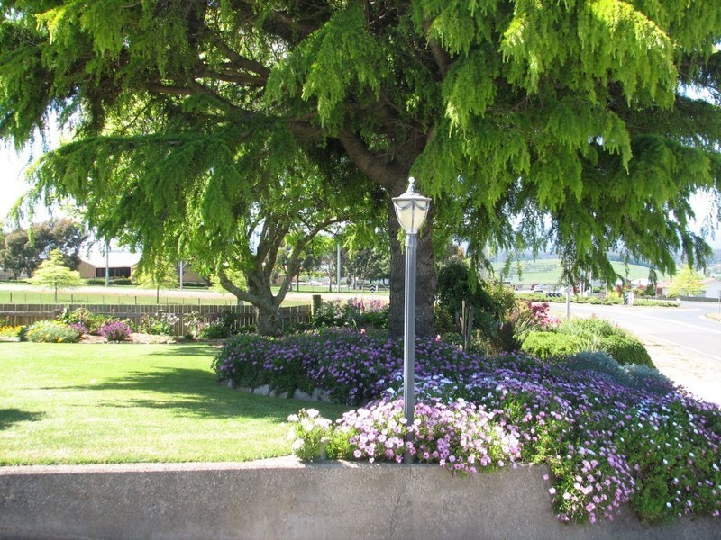 155 Emu  Bay Road, Deloraine TAS 7304