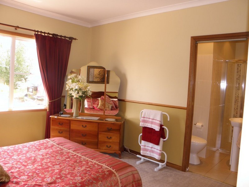 9 High Street, Deloraine TAS 7304