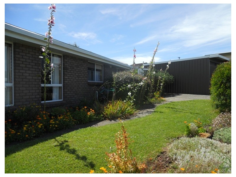 1/51 Weston Street, Deloraine TAS 7304