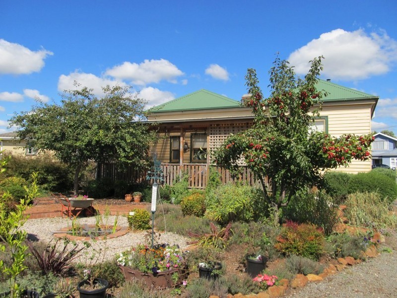 30 Grigg Street, Deloraine TAS 7304