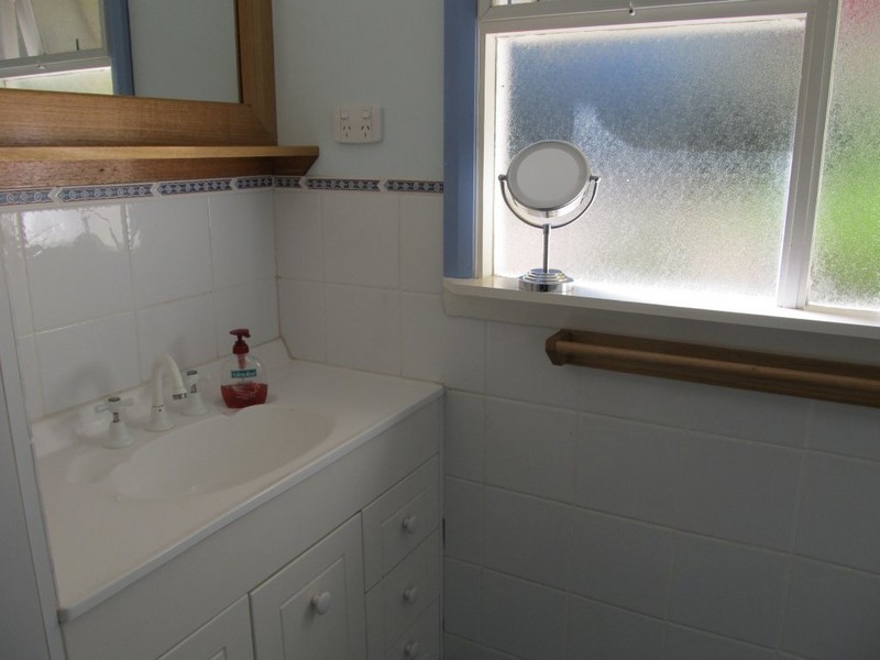 5824 Bass Highway, Elizabeth Town TAS 7304