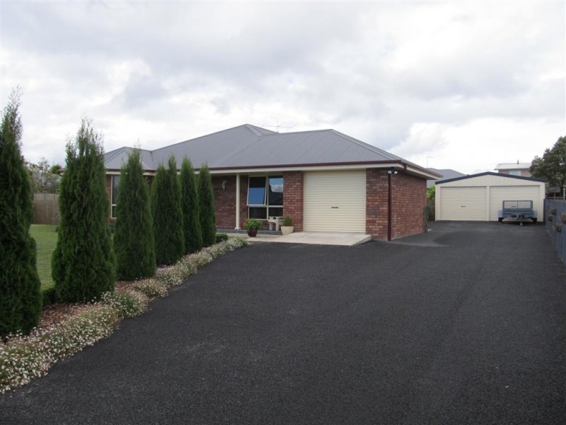 9 Casey Court, Deloraine TAS 7304