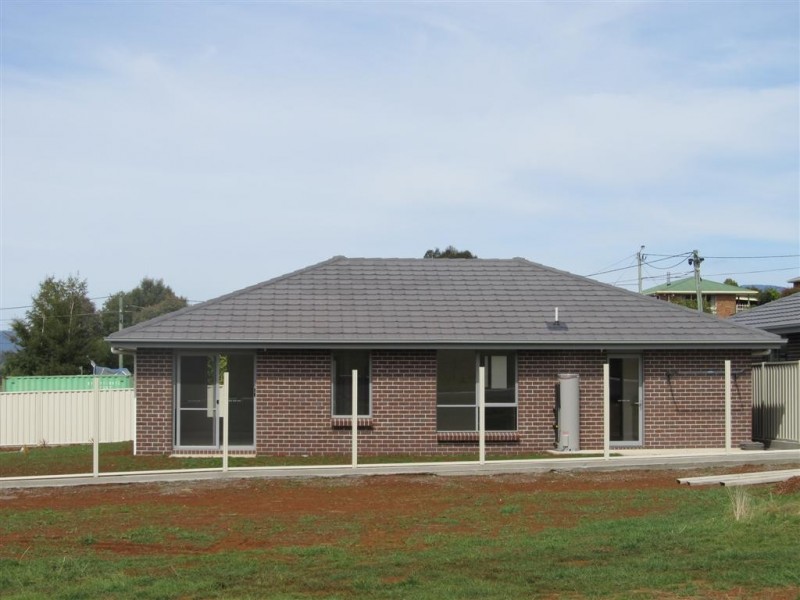 Units1 and 2 West Church Street, Deloraine TAS 7304
