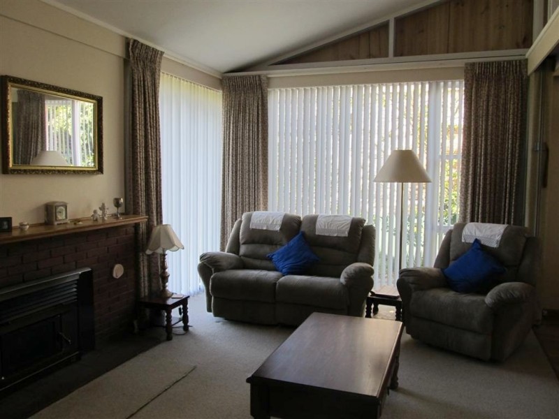 101 Emu  Bay Road, Deloraine TAS 7304