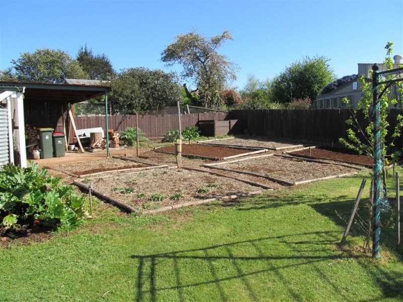 101 Emu  Bay Road, Deloraine TAS 7304