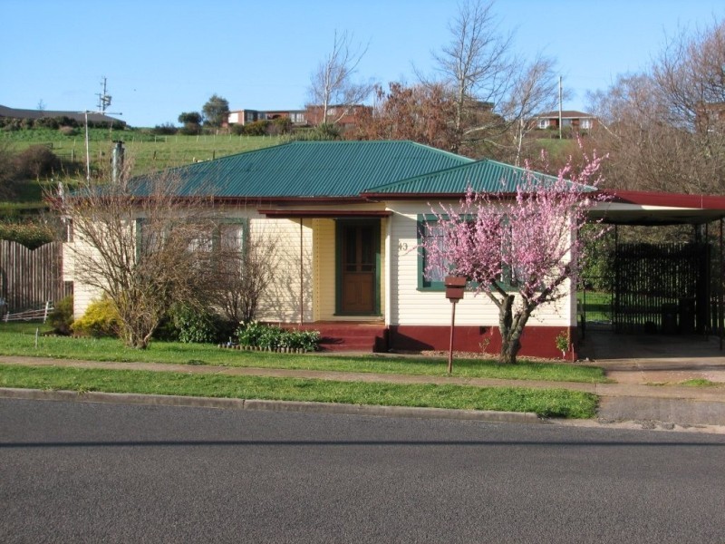 43 West Barrack Street, Deloraine TAS 7304