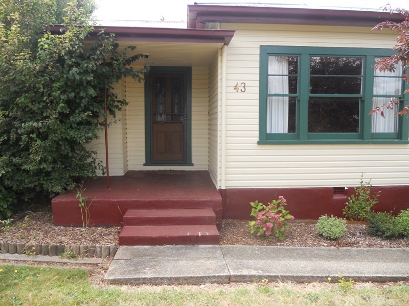 43 West Barrack Street, Deloraine TAS 7304