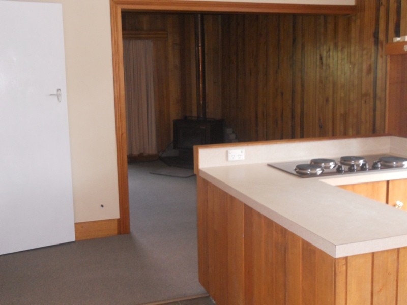 43 West Barrack Street, Deloraine TAS 7304