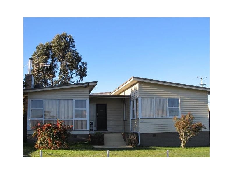 143 Emu Bay Road, Deloraine TAS 7304
