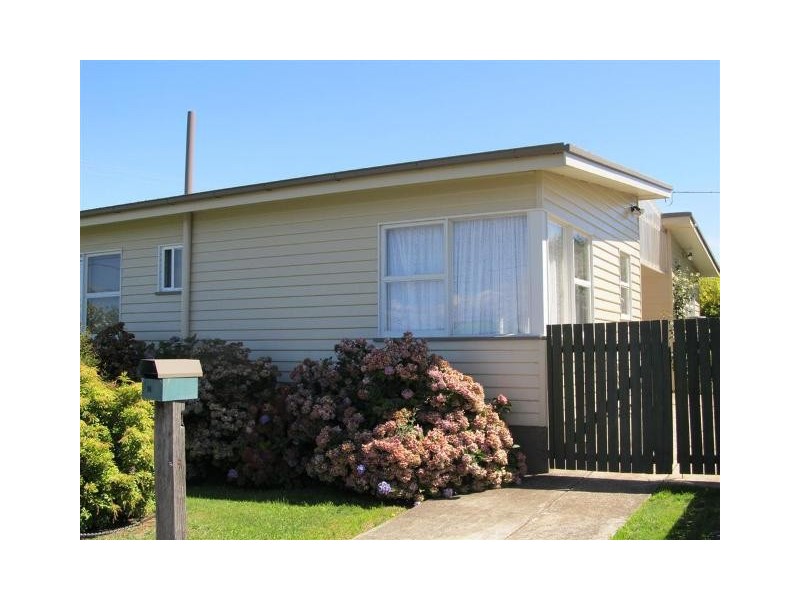 143 Emu Bay Road, Deloraine TAS 7304