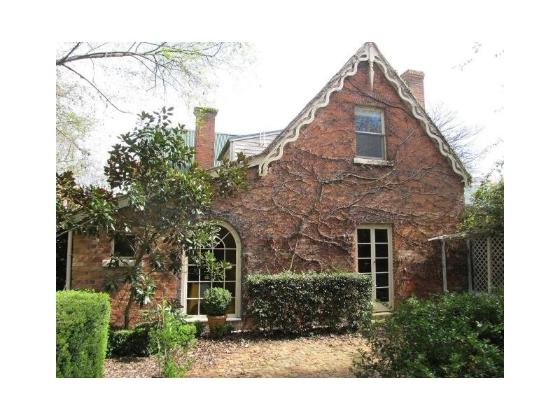 13 Lonsdale Promenade, Westbury TAS 7303