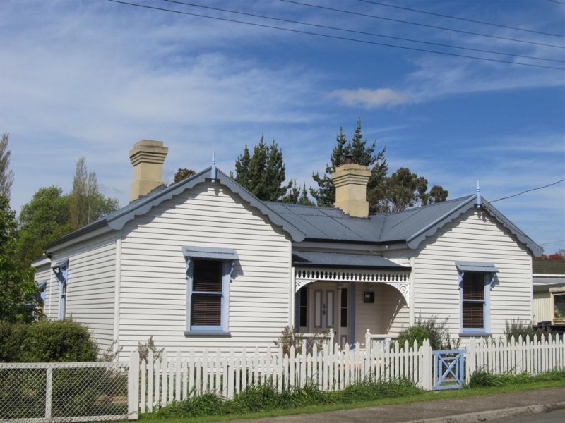 6 Railway Street, Deloraine TAS 7304