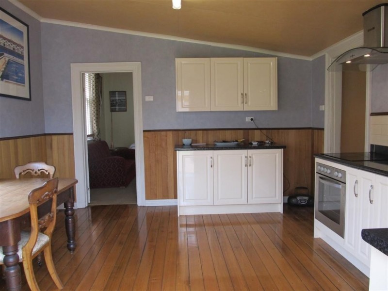 6 Railway Street, Deloraine TAS 7304