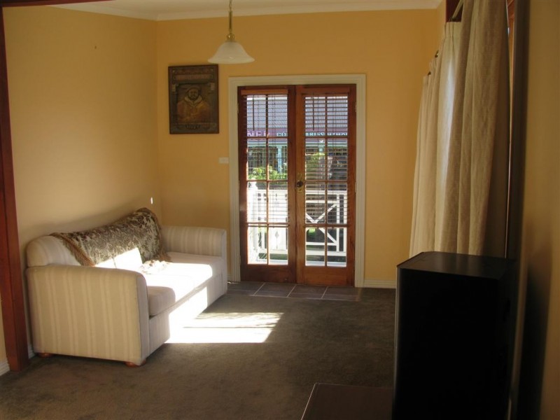 6 Railway Street, Deloraine TAS 7304