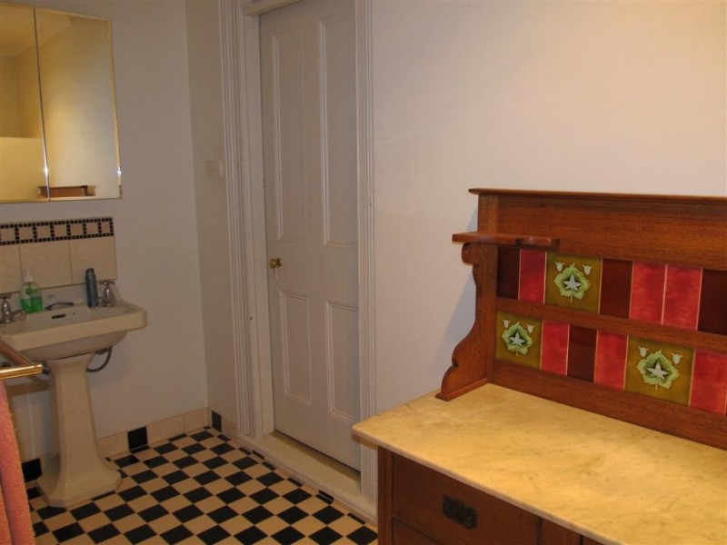 6 Railway Street, Deloraine TAS 7304