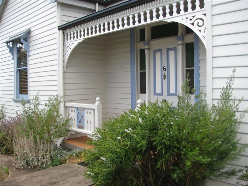 6 Railway Street, Deloraine TAS 7304