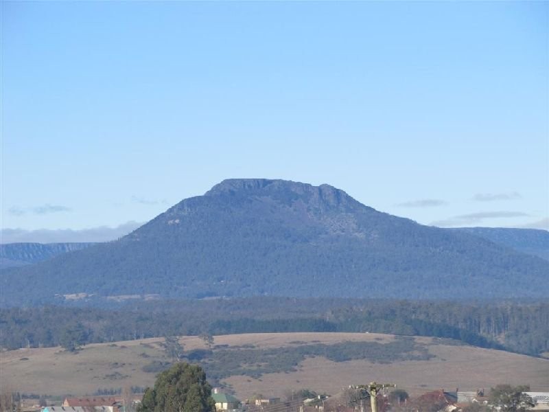 105 West Barrack Street, Deloraine TAS 7304