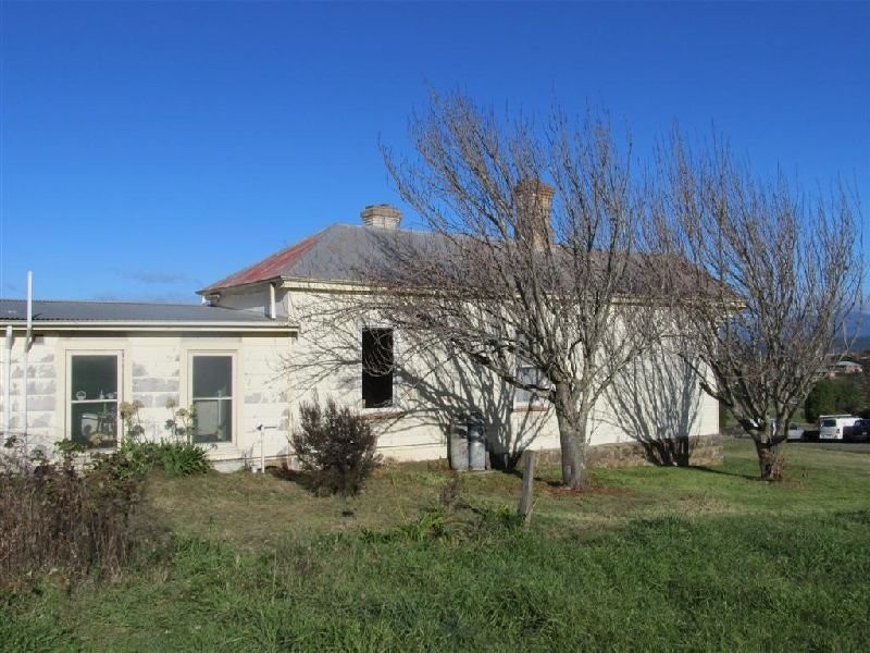105 West Barrack Street, Deloraine TAS 7304