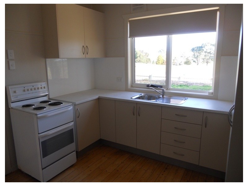 5208 Bass Highway, Deloraine TAS 7304