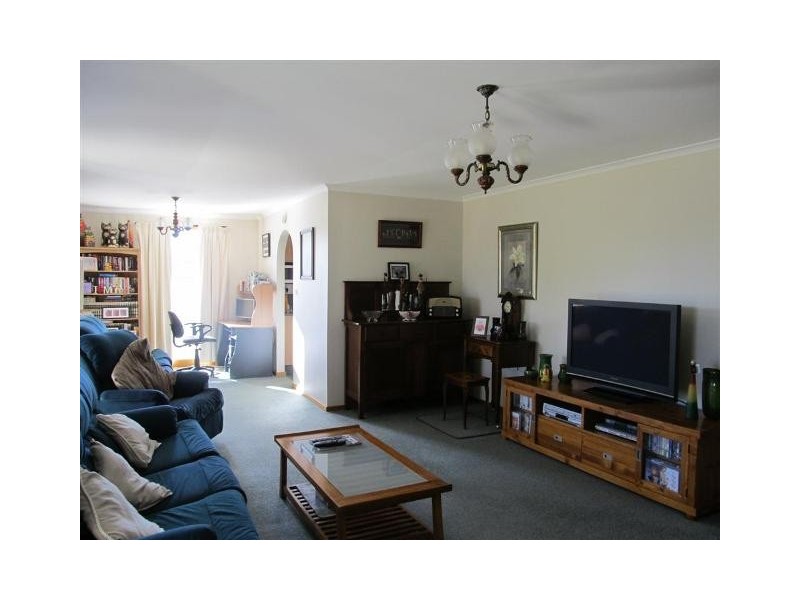 13 Taylor Street, Westbury TAS 7303