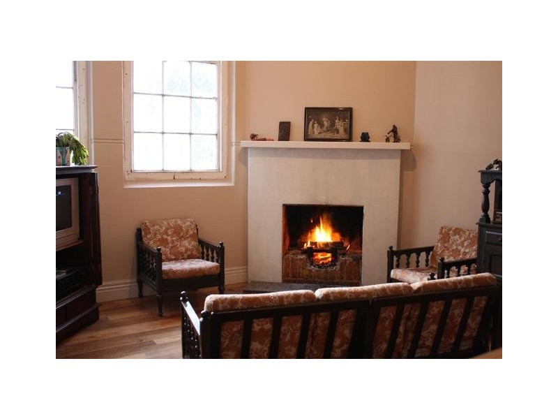 3-9 East Barrack Street, Deloraine TAS 7304