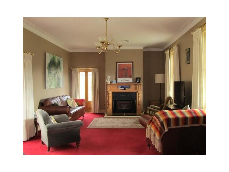 12 West Barrack Street, Deloraine TAS 7304