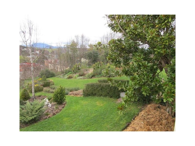 12 West Barrack Street, Deloraine TAS 7304