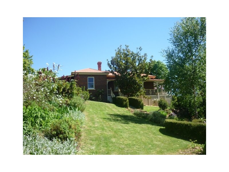12 West Barrack Street, Deloraine TAS 7304