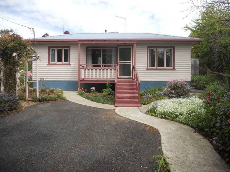 38 West Church Street, Deloraine TAS 7304