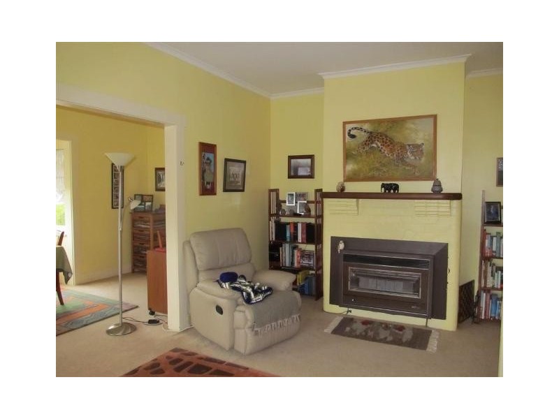 18 East Parade, Deloraine TAS 7304