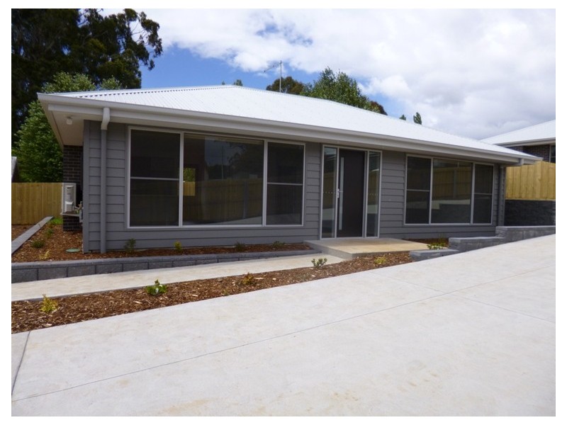 2/19 Meander Valley Road, Deloraine TAS 7304