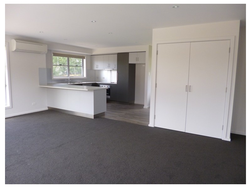 2/19 Meander Valley Road, Deloraine TAS 7304