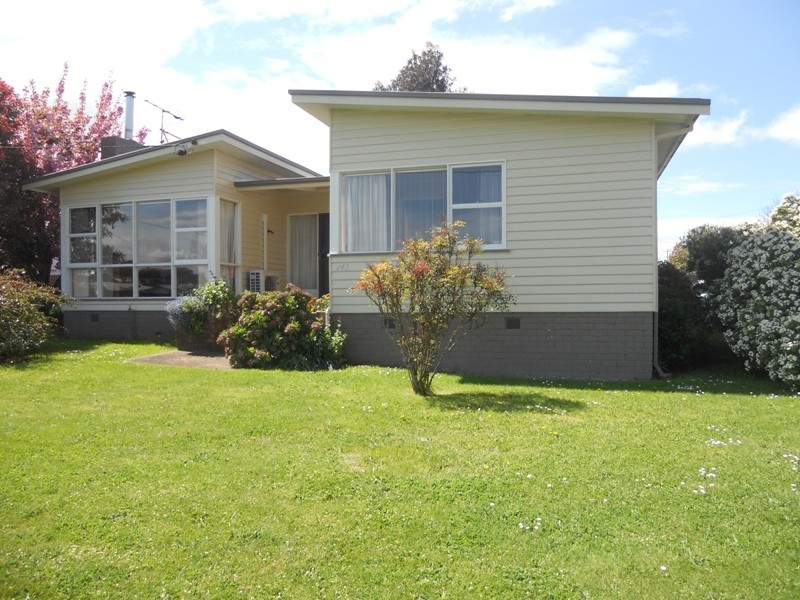 143 Emu Bay Road, Deloraine TAS 7304