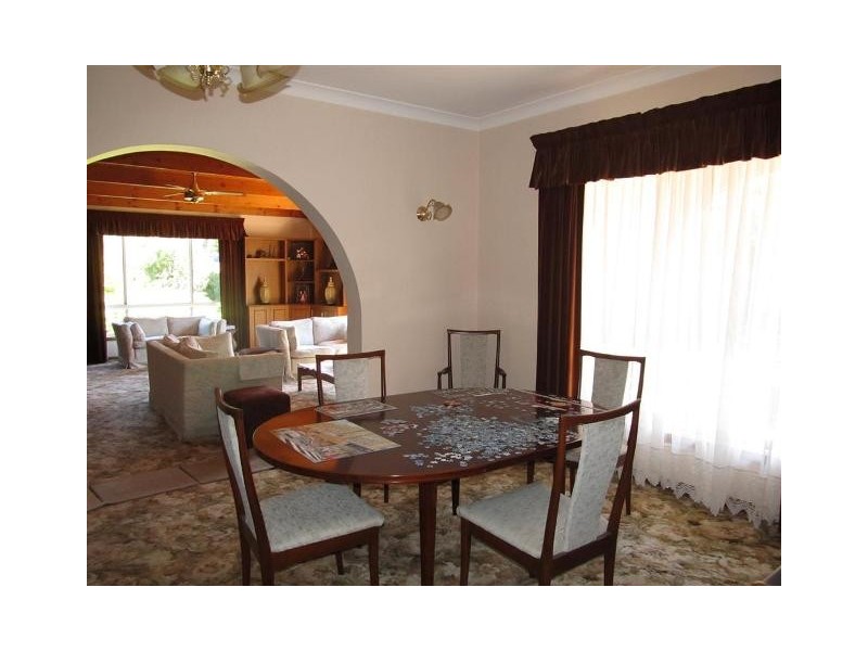 114 Emu Bay Road, Deloraine TAS 7304